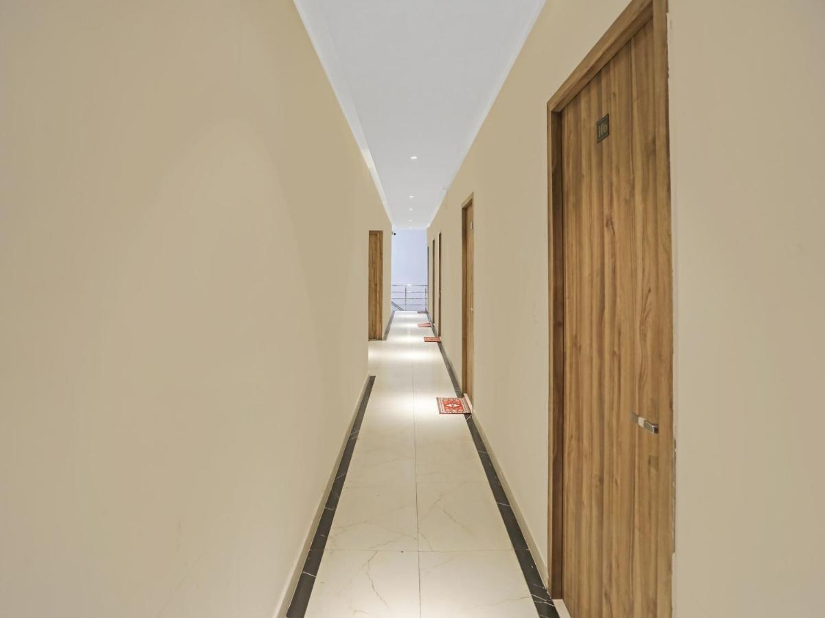 Collection O 85238 Tulika Garden Hotel Izatnagar Екстериор снимка