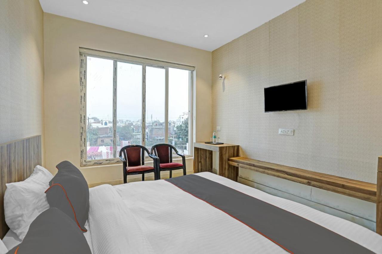 Collection O 85238 Tulika Garden Hotel Izatnagar Екстериор снимка