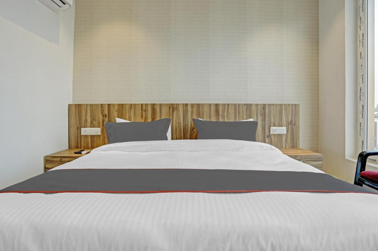 Collection O 85238 Tulika Garden Hotel Izatnagar Екстериор снимка